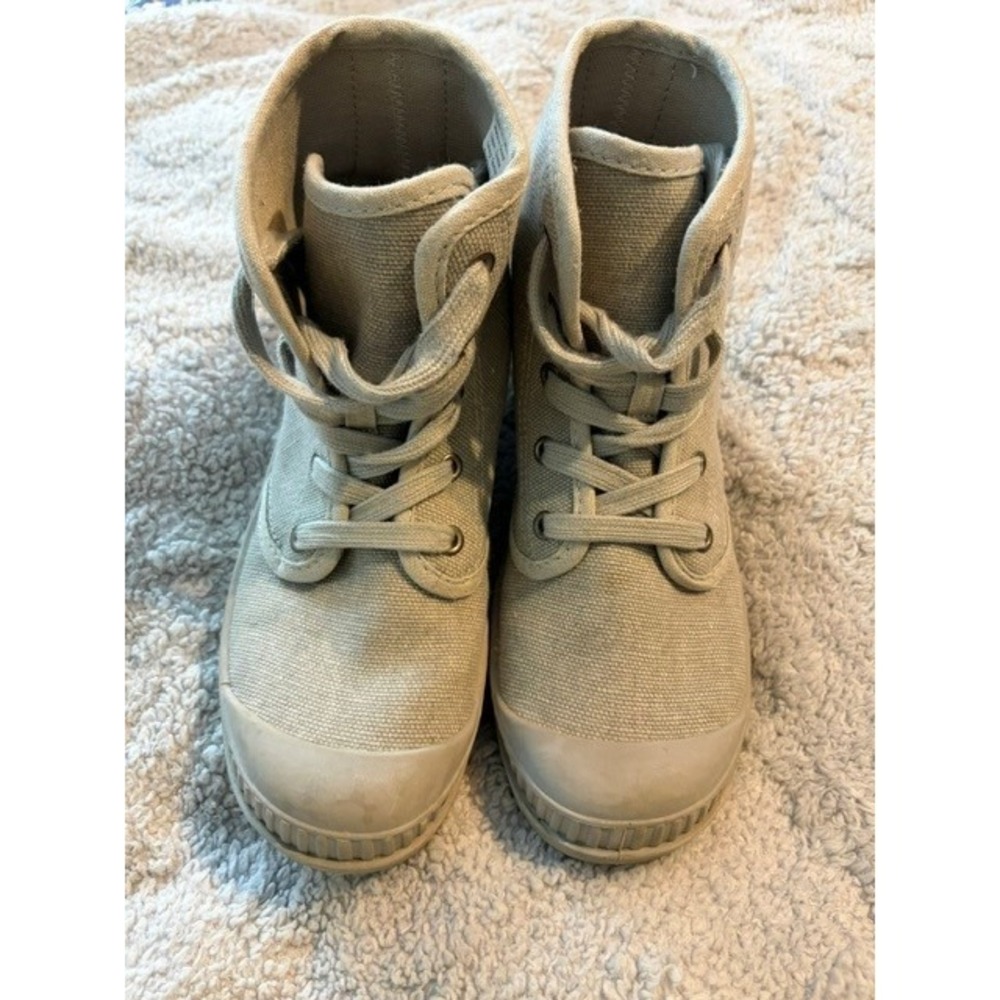 Women's Gray SO Dragonfruit Hight Top Canvas Sneakers Size 6.5